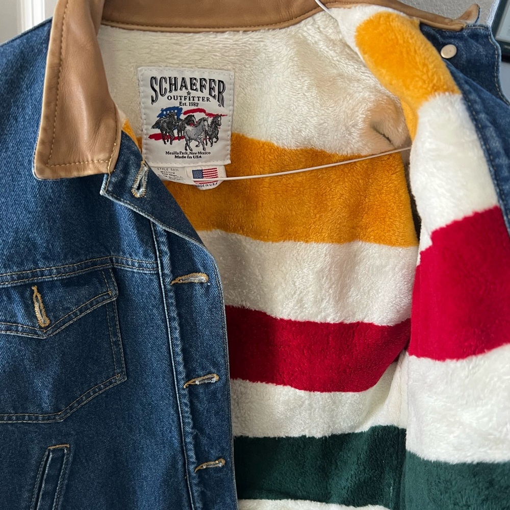 Women’s Medium Schaefer Outfitters Denim Jacket - Picture 5 of 16
